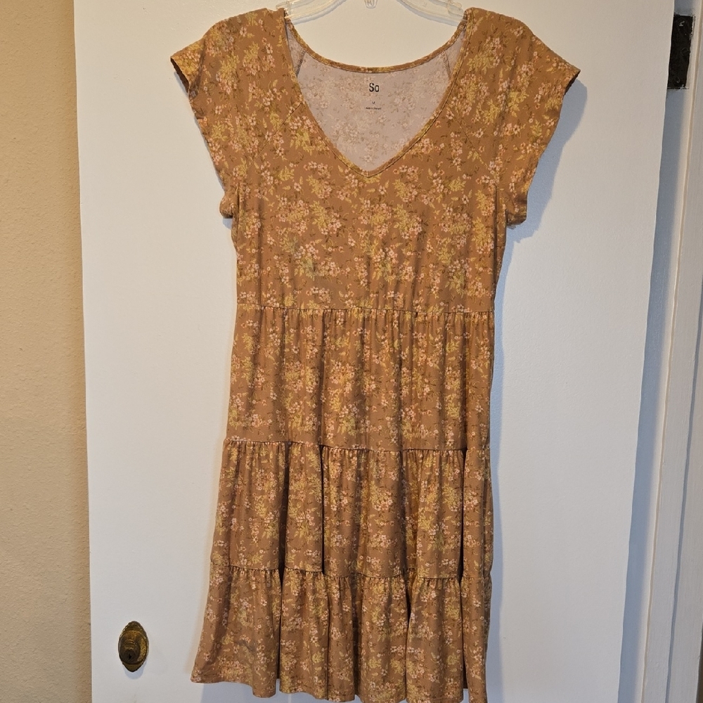 SO Romantic Floral Print Super Soft Tiered Dress in Warm Tones